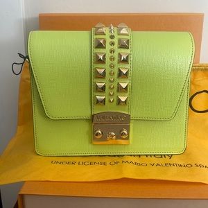 VALENTINO - Mario Valentino lime green Crossbody